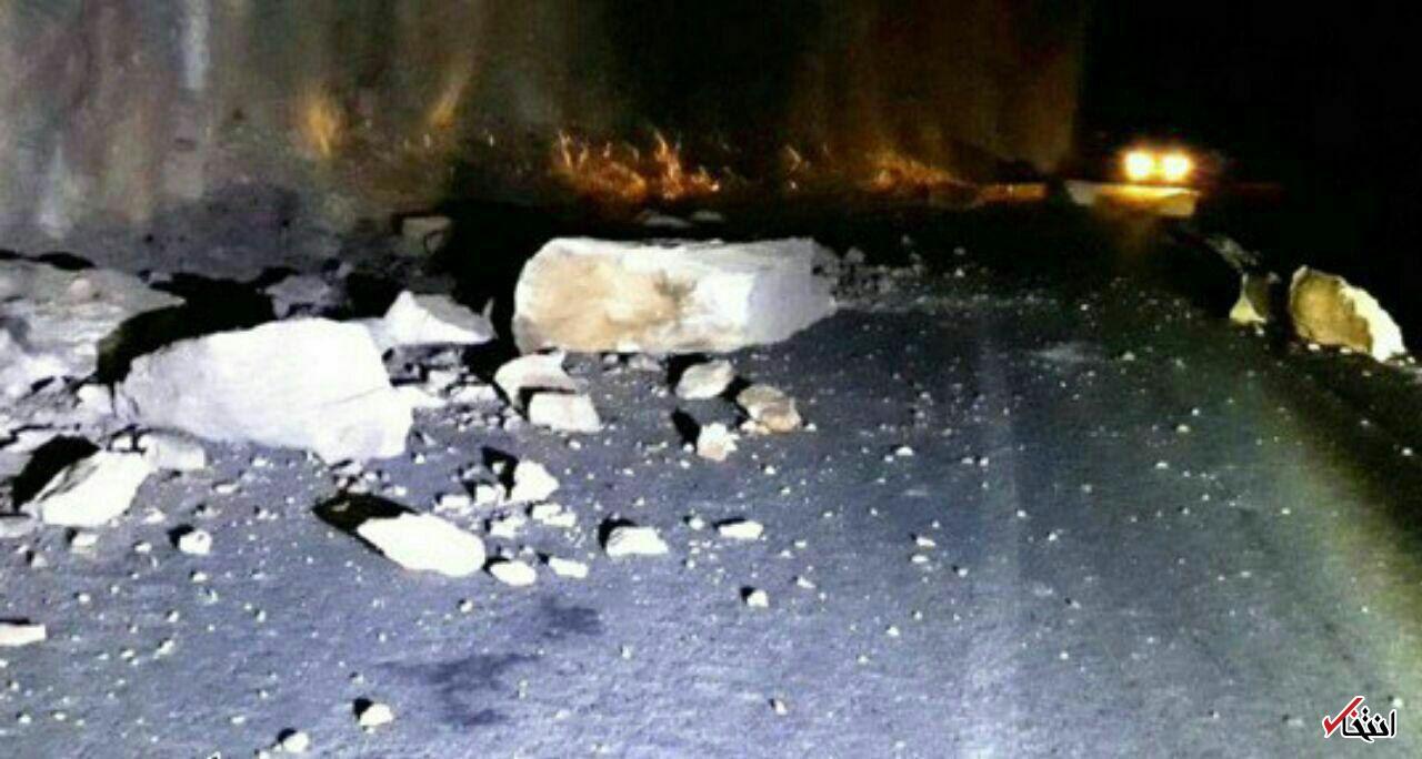 فوری/ وقوع زلزله 7.3 ریشتری در کرمانشاه /  زلزله&zwnj; 7.2 ریشتری در سلیمانیه عراق / کانون زمین لرزه عراق است / زمین لرزه اصلی تمام شده است/ پس لرزه ها ادامه دارد / تعدادی مجروح در &laquo;قصرشیرین&raquo; زیرآوار هستند / برق کلیه روستاهای اطراف قصرشیرین و کرمانشاه قطع شده / تاکنون 6 نفر جان باخته اند / گسل ها فعال نیستند؛ مردم به شایعات توجه نکنند +فیلم و تصاویر / جزئیات زلزله در نقاط مختلف ایران و تهران