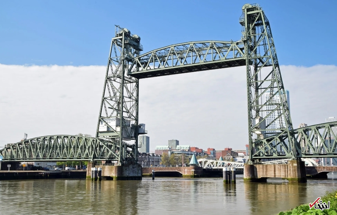 کشتی جف بیزوس، پل تاریخی هلند را از جا کند؟